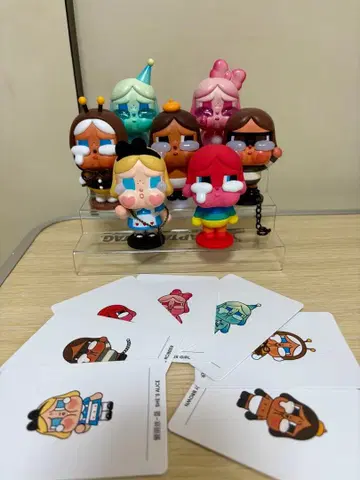 popmart crybaby 크라이베이비 피규어 1개 가격입니다