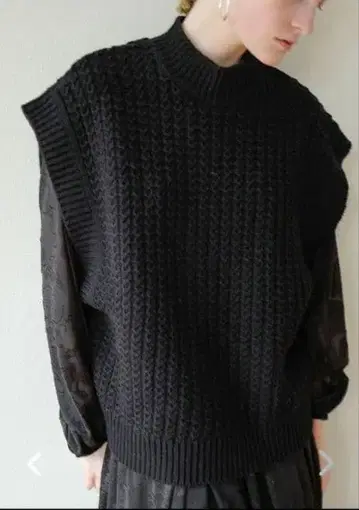 CLANE 케이블 니트 베스트