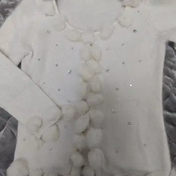 Anna Kerry 화이트 니트 가디건