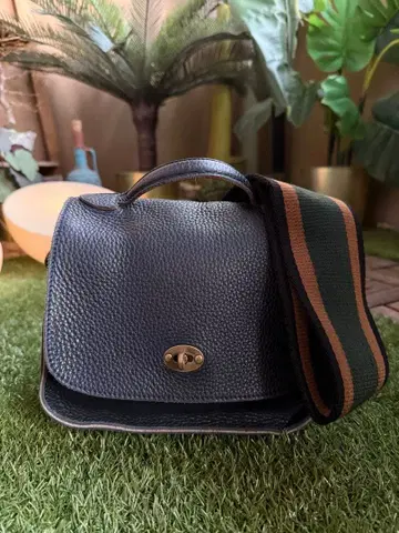 인기 상품! 페리지 한정판 모델 가죽 숄더백 21/64/LD 네이비