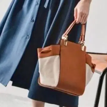 미사용 새상품 Andemiu 2WAY 큐브 백/숄더백