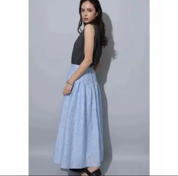 라메 도트 자수 스커트 아르페쥬 스토리