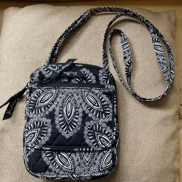 베라 브래들리 월렛 숄더 블랙