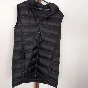ZARA 블랙 다운 베스트 XS