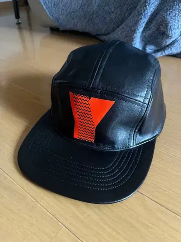 YVAM TOKYO 인조 가죽 캡