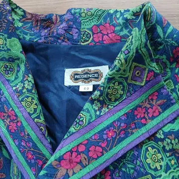 REGENCE 실크 100%, 선명한 꽃무늬 긴팔 롱 코트 사이즈 40