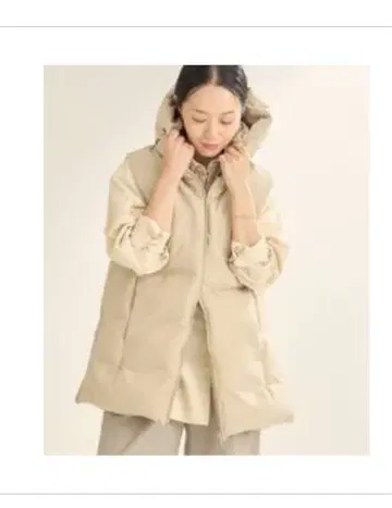 HAKUU SP MIDIL DOWN VEST 베이지 36