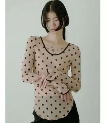 SWAN LAKE U-NECK TOP SORIN