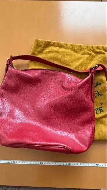 빨간색 천연 가죽 숄더백 이탈리아제