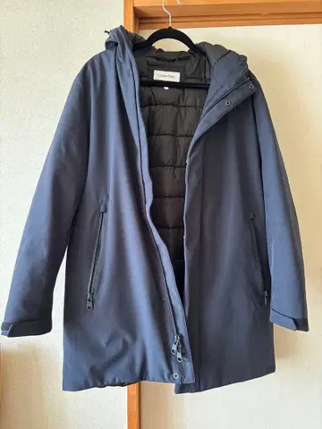 Calvin Klein 후드 부착 다운 자켓 M 사이즈