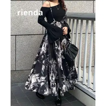 [ rienda ] 릴리 플라워 비대칭 점퍼 SK