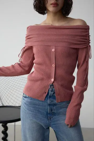 극미품 AZUL 아즈르 개더 오프숄더 니트탑