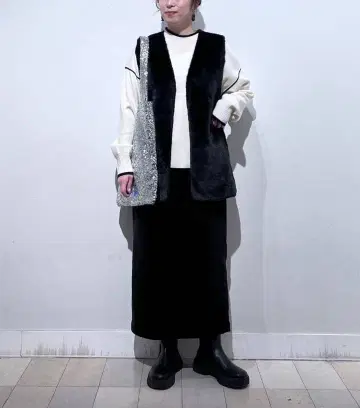 글로벌 워크 리버서블 페이크 무스탕 베스트 블랙