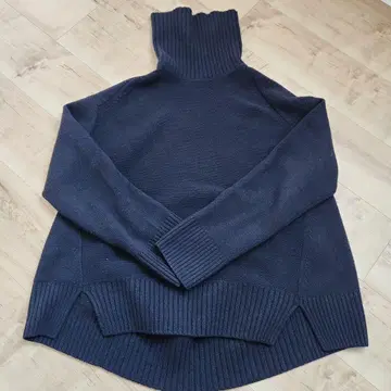 Framework 다크 네이비 니트