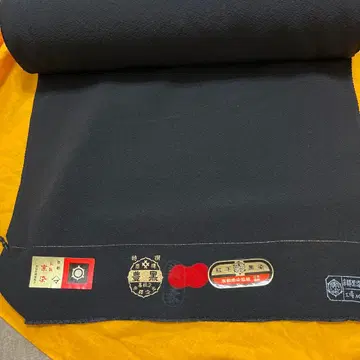 교토산 블랙 염색 실크 옷감