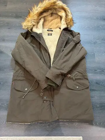 johnbull 올리브색 퍼 달린 모즈 코트