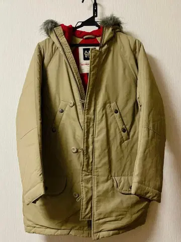 GAP 베이지 다운 자켓 퍼 포함