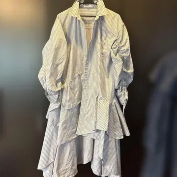 SNIDEL 스트라이프 패턴 프릴 긴팔 원피스