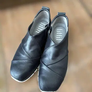 fitfit 블랙 타운 슈즈