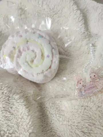 롤 케이크 스퀴즈