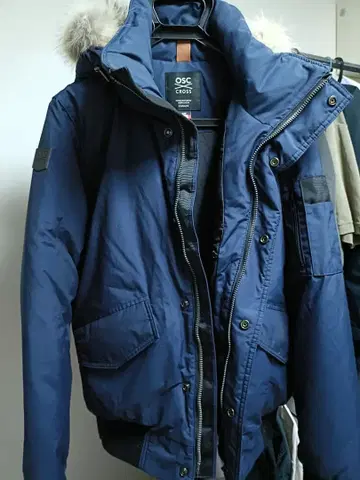 OSC CROSS 다운 자켓