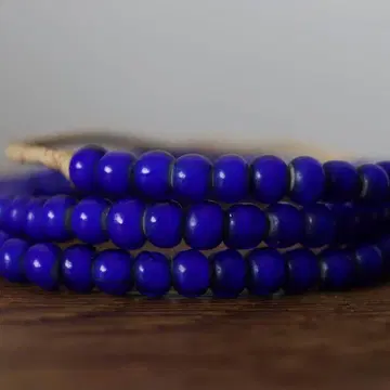 화이트하츠 올드 비즈 앤티크 비즈 7mm 정도 한 줄 짙은 파랑