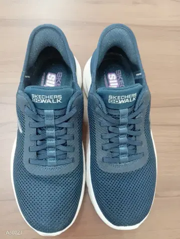 새상품급 SKECHERS GOwalk 네이비 스니커즈 23.5 신발