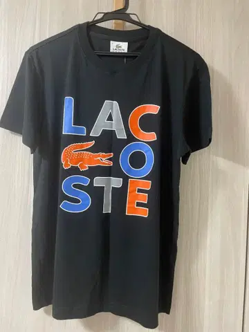 [ 새상품,택 포함 ] LACOSTE 면100% 블랙 T셔츠