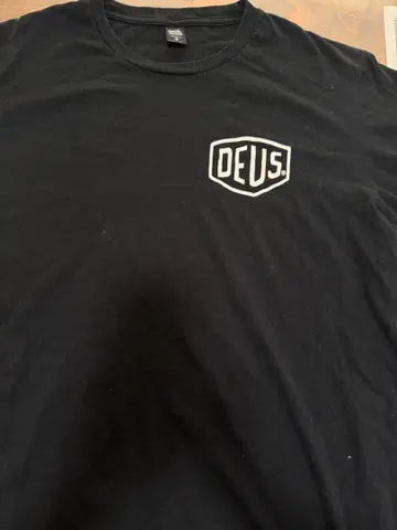 DEUS EX MACHINA 블랙 긴팔