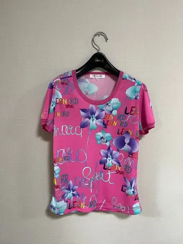 새상품급 레오나르 스포츠의 티셔츠