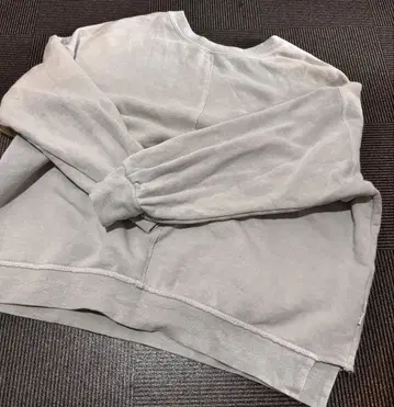 nest Robe UpcycleLino 쭈리 피그먼트 다이 맨투맨