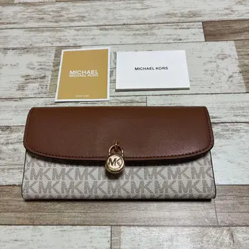 새상품급 MICHAEL KORS 마이클코어스 장지갑 화이트 계열