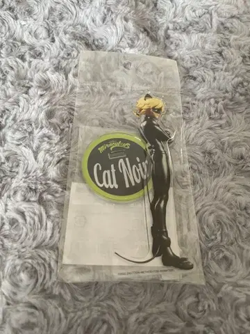 미라큘러스 레이디버그 & 샤노와르 파니카무 도쿄 샤노와르