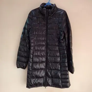 유니클로 블랙 롱 다운 자켓 M 사이즈