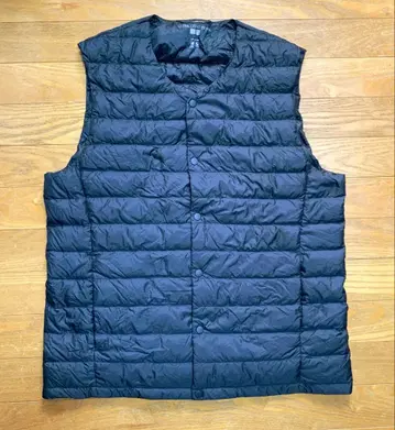 유니클로 울트라 라이트 다운 컴팩트 베스트 남성용 L