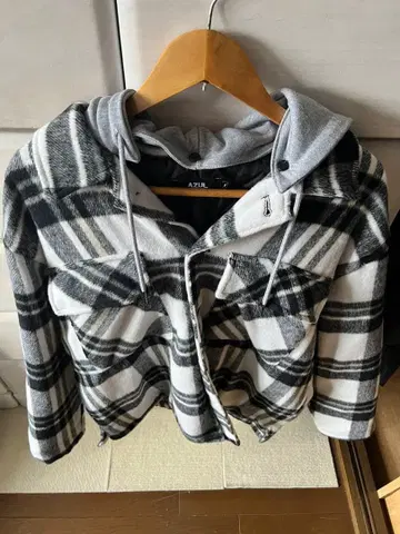 AZUL 체크 무늬 후드 부착 자켓