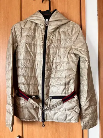 희귀 레어 DUVETICA 베이지 후드 부착 다운 자켓