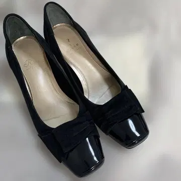 Riz raffinee 네이비 펌프스 23.5cm