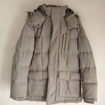 유니클로 베이지 다운 자켓 L 사이즈