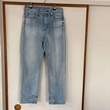 upper hights 라이트 블루 스트레이트 데님