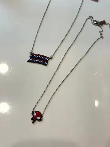 스파이더맨 & 캡틴 아메리카 목걸이 세트