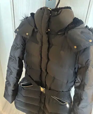 ZARA 벨트 포함 다운 자켓
