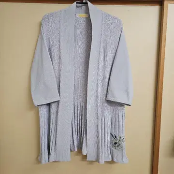 FEILER 플리츠 가디건 라이트 그레이