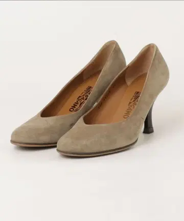 할인 페라가모 펌프스 23.5cm 베이지 상태 좋음
