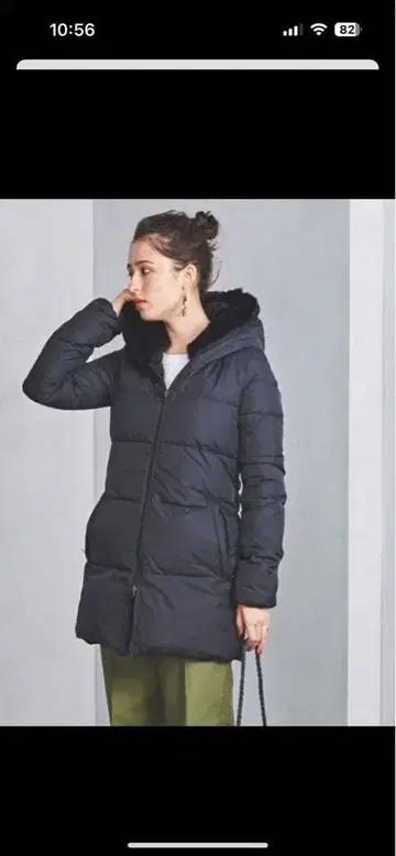 DUVETICA 후드 부착 다운 자켓 사이즈 38 블랙