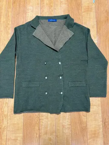 로이스크레용 더블 브레스트 가디건