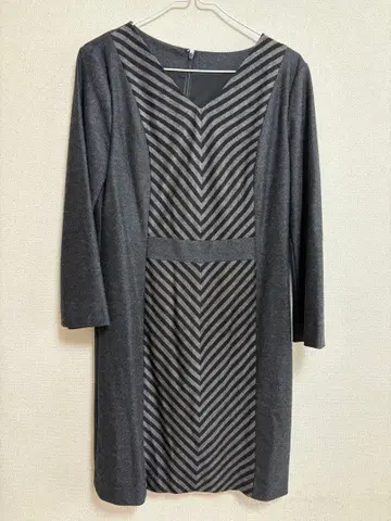 C de C 스트라이프 패턴 긴팔 원피스