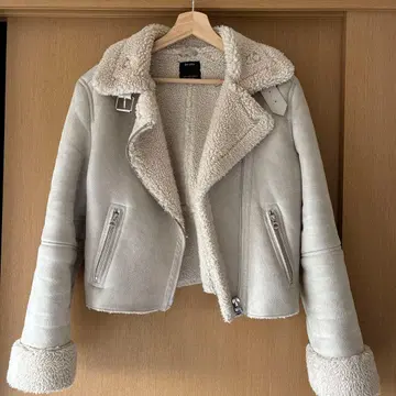 Bershka 복슬복슬 라이더 자켓 S 사이즈