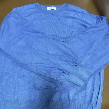 비침 벌룬 슬리브 니트 스웨터