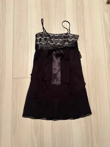 블랙 쉬폰 드레스 레이스 포함